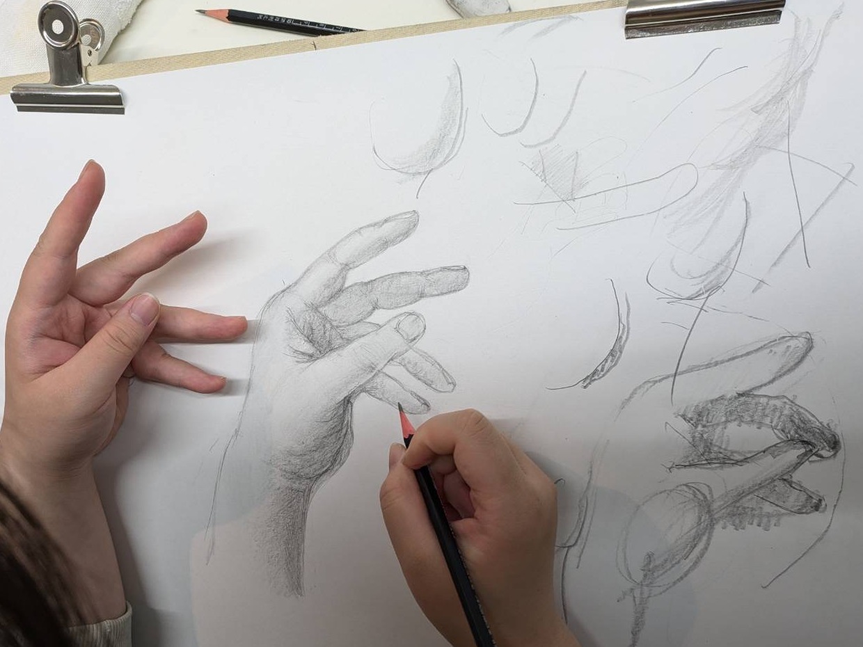 手的动态写生（人体素描）