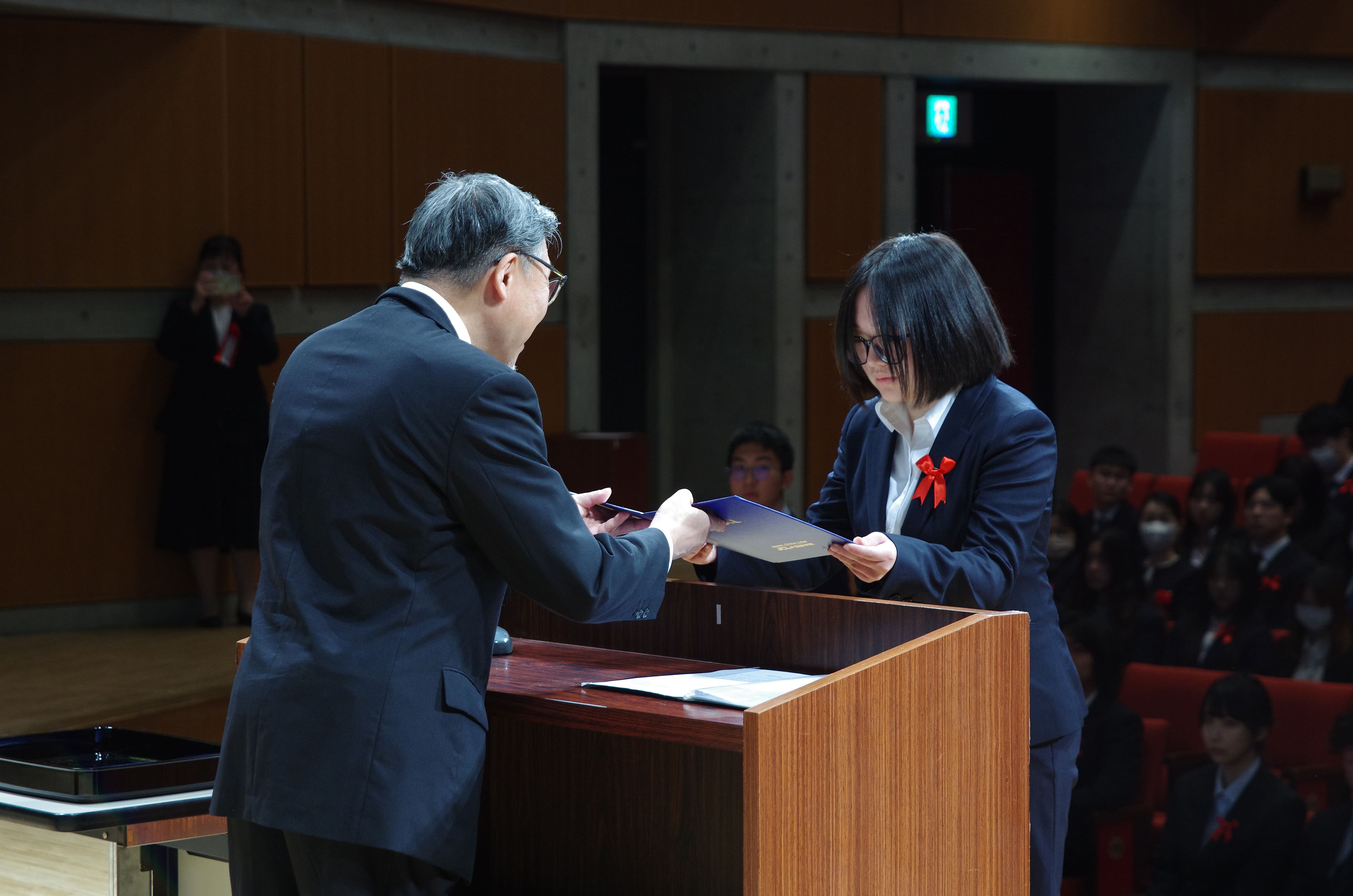 JCL特别升学奖学金授予